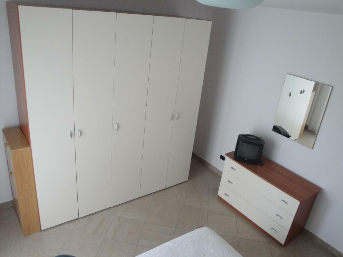 Aloe Beach Apartments, Ombrellone, Parcheggio E Uso Di Biciclette Gratis Римини Экстерьер фото