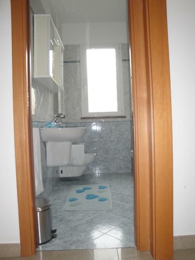 Aloe Beach Apartments, Ombrellone, Parcheggio E Uso Di Biciclette Gratis Римини Экстерьер фото