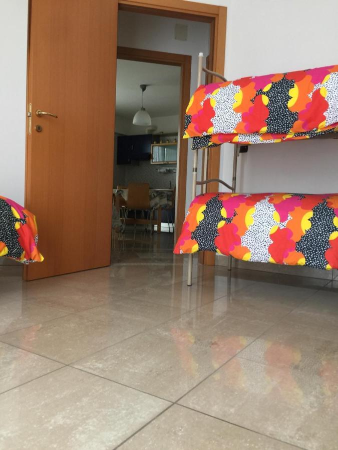 Aloe Beach Apartments, Ombrellone, Parcheggio E Uso Di Biciclette Gratis Римини Экстерьер фото