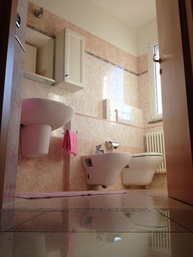 Aloe Beach Apartments, Ombrellone, Parcheggio E Uso Di Biciclette Gratis Римини Экстерьер фото
